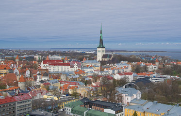 Fototapeta na wymiar Panoramic view of old city of Tallinn