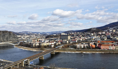 Fototapeta premium Another shot of closely constructed buildings and river