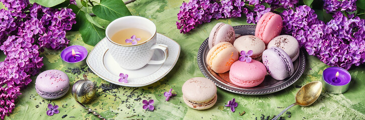 Sweet french macaroons
