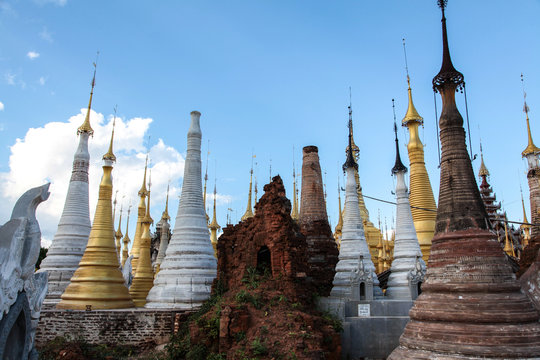 Myanmar - Burma - Ruinen von Indein