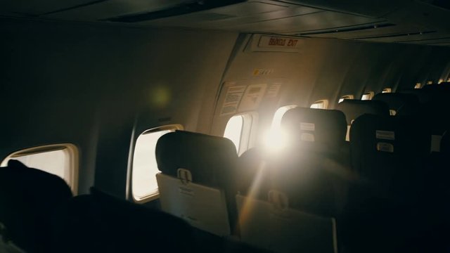 Airplane empty seats