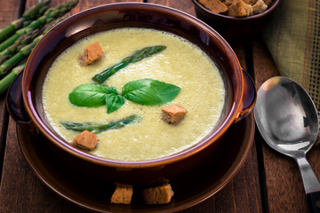 Homemade Fresh Asparagus Soup