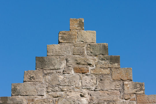 Stopped Gable