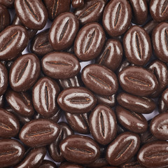 Surface coated with chocolate candies