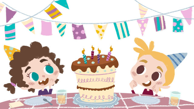 niños con pastel celebrando un cumpleaños