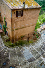 Naklejka premium Dans les rues de Pitigliano en Toscane