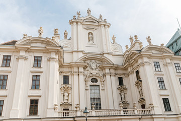 Fototapeta na wymiar Beautiful white baroque building on the square Am Hof
