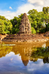 Fototapeta na wymiar Neak Pean, artificial island with a Buddhist temple in Preah Khan Baray, Angkor, Cambodia