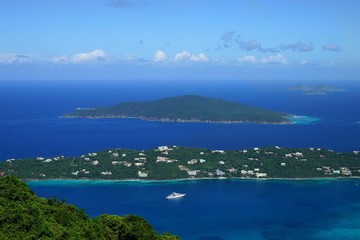 Naklejka premium A view over Hans Lollik (USVI) Little and GreatTobago (BVI) islands from ST. Thomas vista point