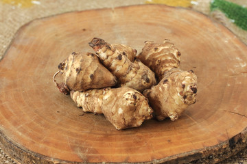 Raw Jerusalem artichokes 