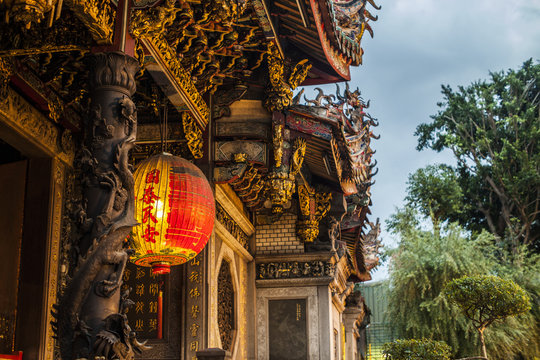 Details of Longshan Temple in Taipei, Taiwan