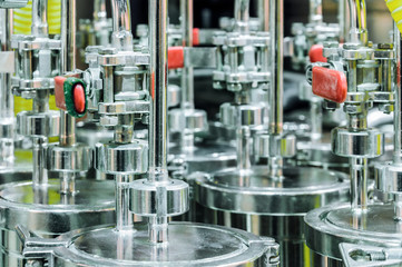 Elements of the filter for beer filtration.