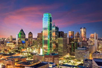 Poster Stadtbild von Dallas, Texas mit blauem Himmel © f11photo