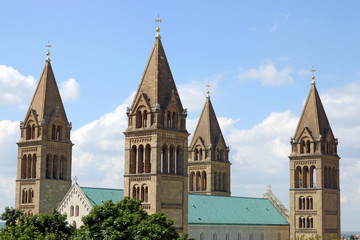 Fototapeta premium the Cathedral of Pecs towers