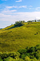 Photo d& 39 une belle colline et d& 39 une herbe verte