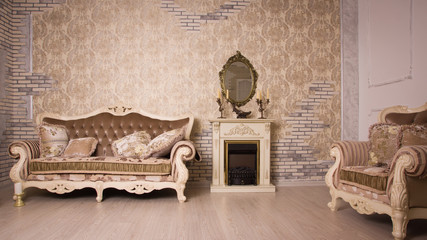 A luxurious interior in the vintage style