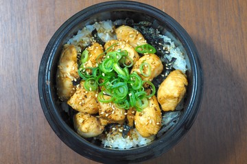 焼き鳥丼