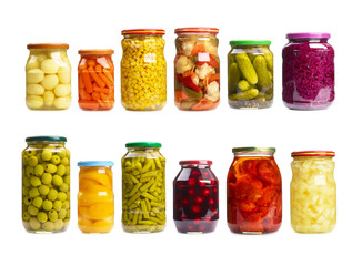 Gemüse in Konservengläsern