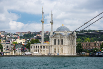 Naklejka premium Ortakoy Mosque in Istanbul