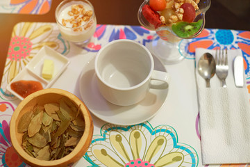 Breakfast with coca tea