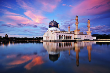 Sunset scenery of Kota Kinabalu city Mosque, Sabah Borneo, Malaysia.