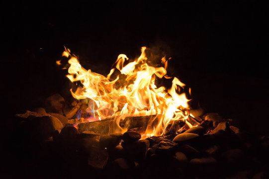 Campfire, flames, fireplace - Stock image