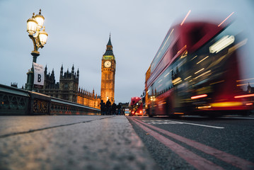 Fototapeta na wymiar Westminster Bridge, bus, and Big Ben