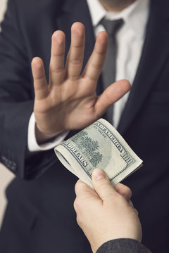 Refusing a bribe money