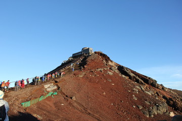 剣ヶ峰/富士山特別地域気象観測所への最後の登坂(富士山)