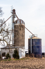 Grai bins in Prairie w Iowa 