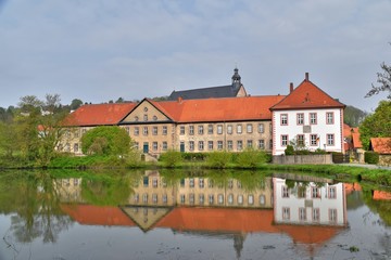 Fototapeta na wymiar Abteigebäude Kloster Lamspringe