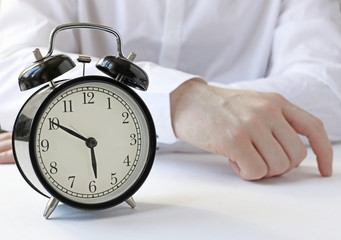 set an alarm. 