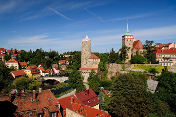 Obraz premium Alte Wasserkunst, Michaeliskirche, am Fluss Spree, von der Friedensbrücke aus gesehen, Budyšin, Bautzen, Sachsen, Deutschland