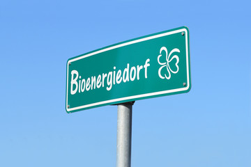 Schild Bioenergiedorf