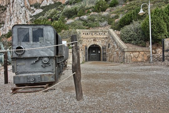 Ingresso della galleria di Porto Flavia