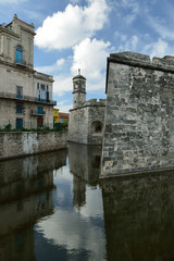 Fototapeta na wymiar The most beautiful tourist places in Havana on Cuba