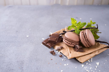 Chocolate macaroons with mint