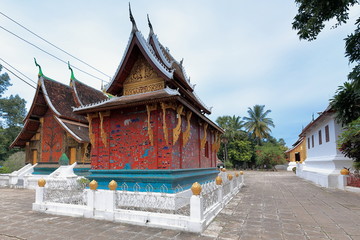 Red Chapel-Haw Thai Pha Sai Nyaat-Wat Xieng Thong. Luang Prabang-Laos.4479