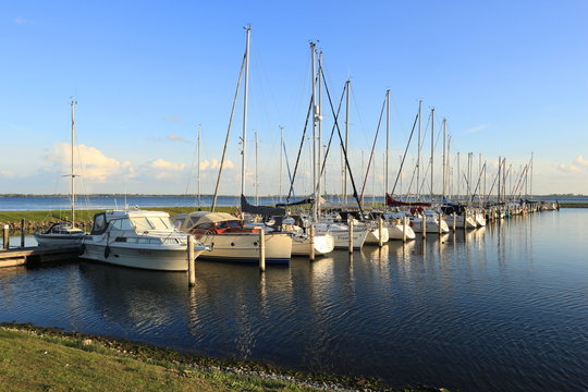 Jachthafen in Herkingen