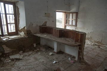 Old abandoned school Otero de sariegos (Zamora)