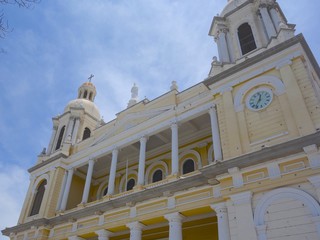 Obraz premium Colonial buildings in the Plaza de Armas of Chiclayo, Lambayeque district, Peru.