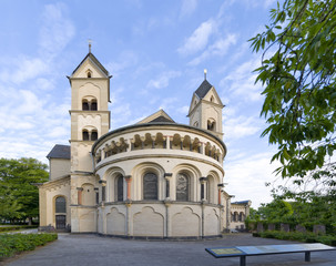 Fototapeta na wymiar Sankt Kastor Kirche