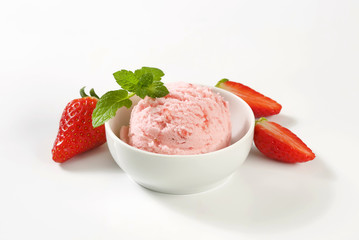 scoop of ice cream and strawberries