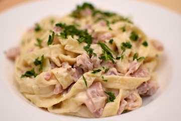 tagliatelle with bacon and ham