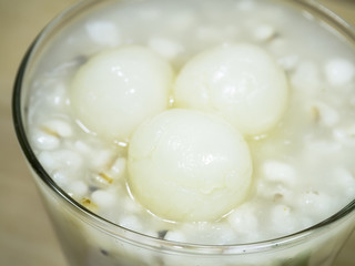 Grains useful Dessert job's tears with longan.