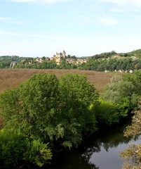 le château de Montfort à Vitrac, vallée de la Dordogne