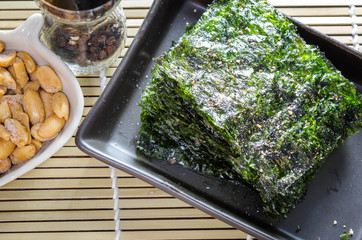 Roasted Seaweed Snack,Korean seaweed © samurai