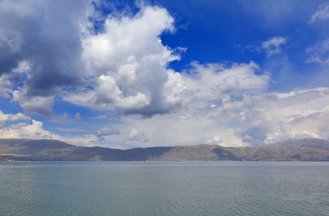 Fototapeta na wymiar Озеро Севан. Армения