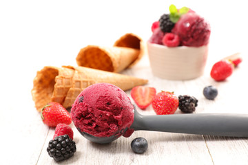 berry ice cream