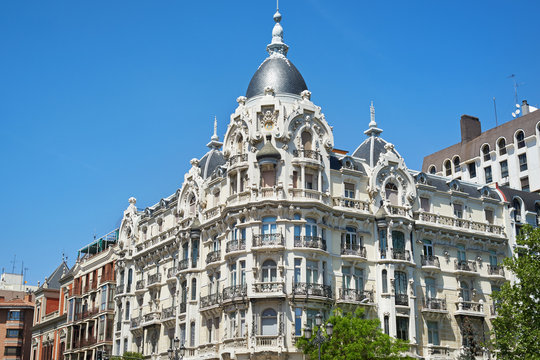 Building Casa Gallardo in Madrid